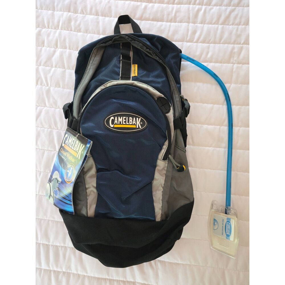 NWT CamelBak Cloud Walker Hydration Backpack Blue Grey Hiking Daypack